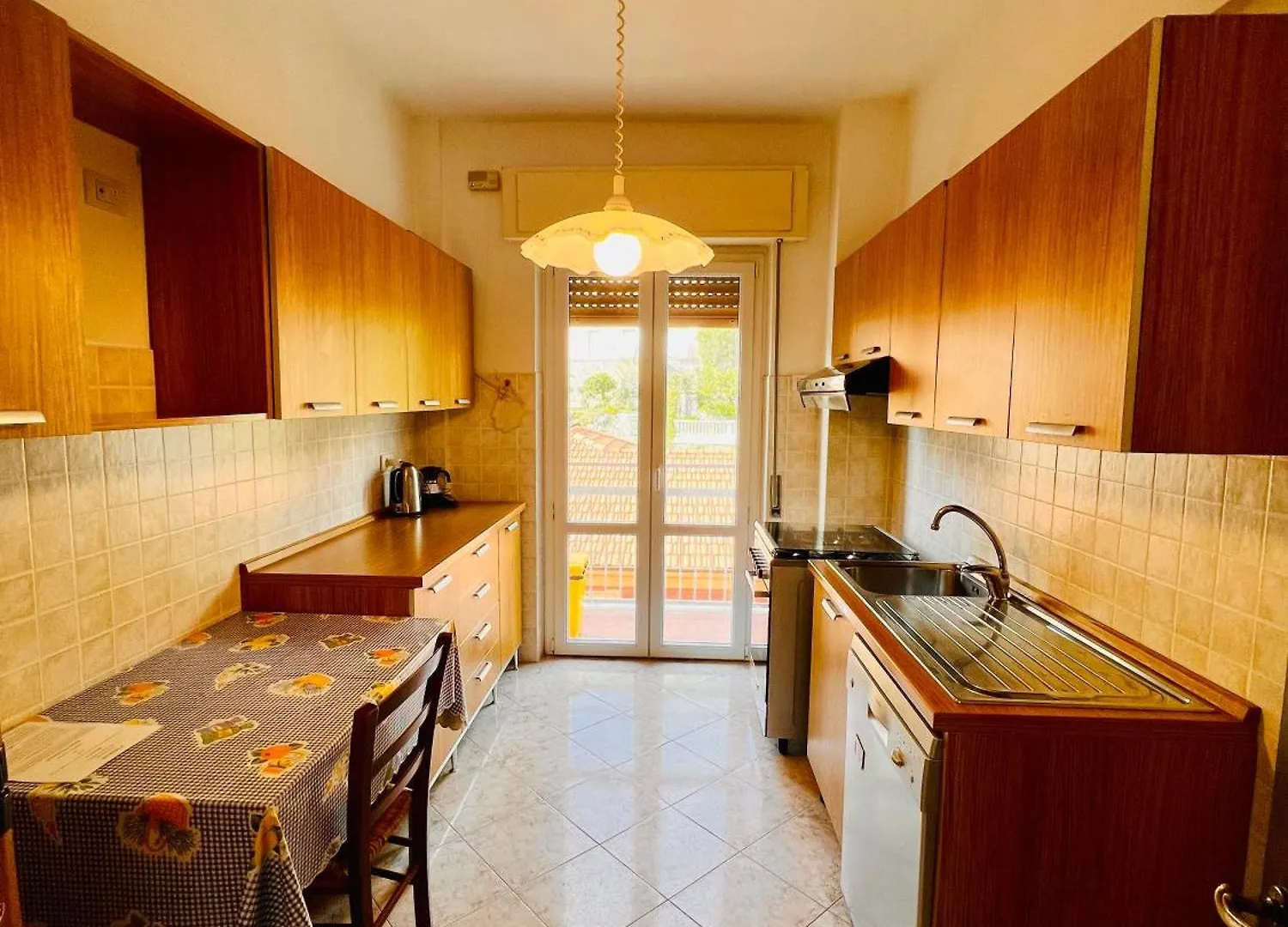 Oltremare Central Apartment Levanto 0*,